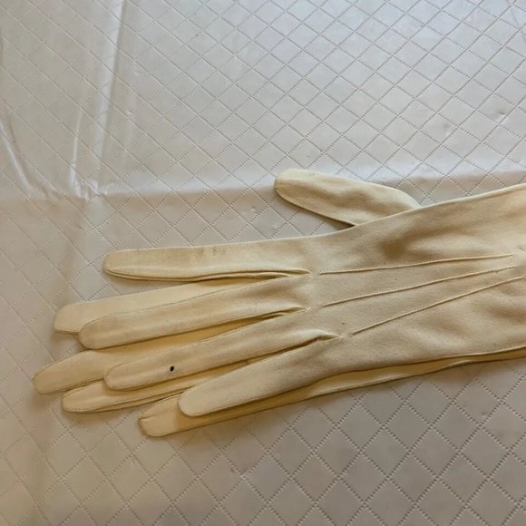 Vintage Galeries Lafayette Grand Prix Paris Suede Extra White Gloves - Picture 9 of 16